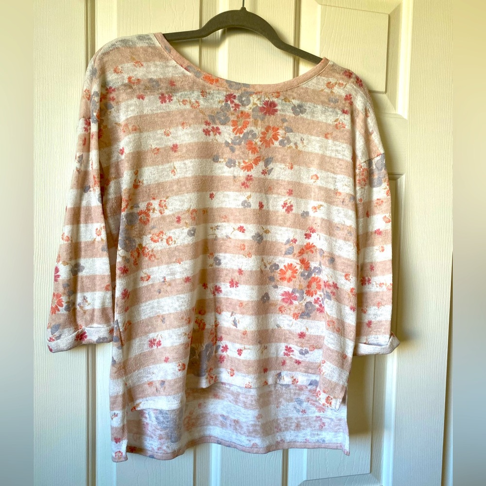 3/$15 Lauren Conrad sweater Size L